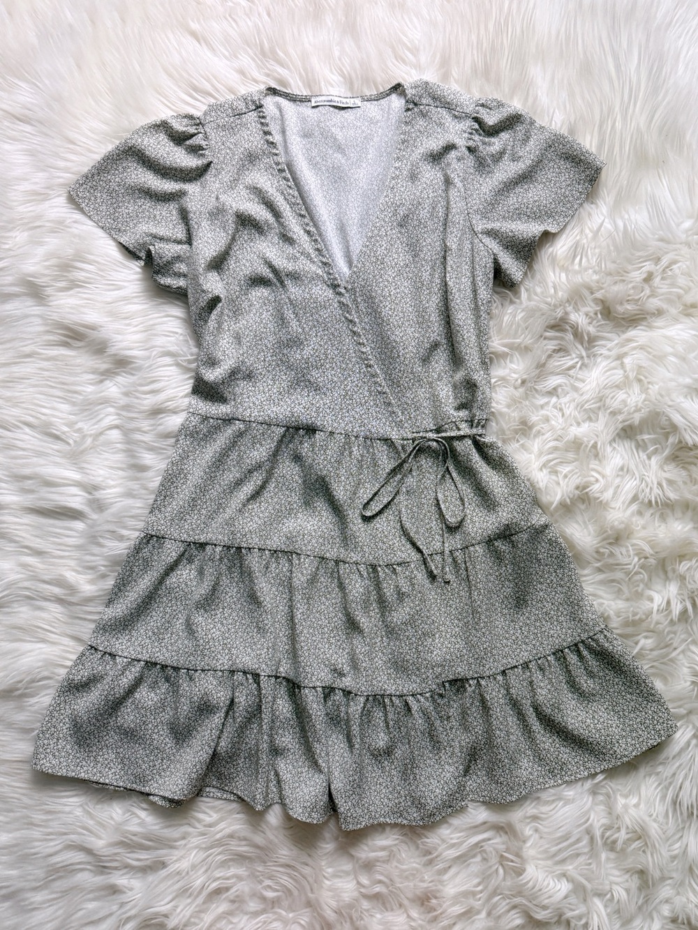 Abercrombie & Fitch Green Dainty Floral Wrap Dress Size Large